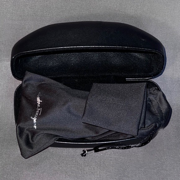 Salvatore Ferragamo Sunglasses - Picture 9 of 10